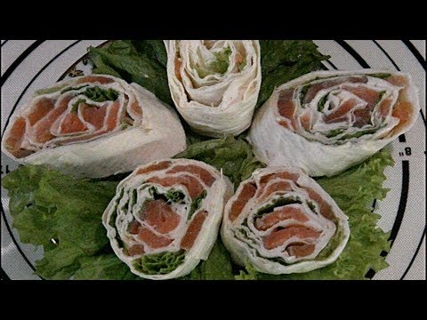 Видео: Рулет из лаваша с красной рыбой
