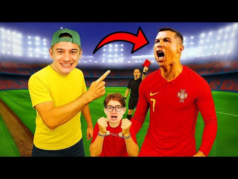 Видео: МЫ ПОСТРОИЛИ СЕКРЕТНОЕ ФУТБОЛЬНОЕ ПОЛЕ ЧТОБЫ ВСТРЕТИТЬСЯ С RONALDO!