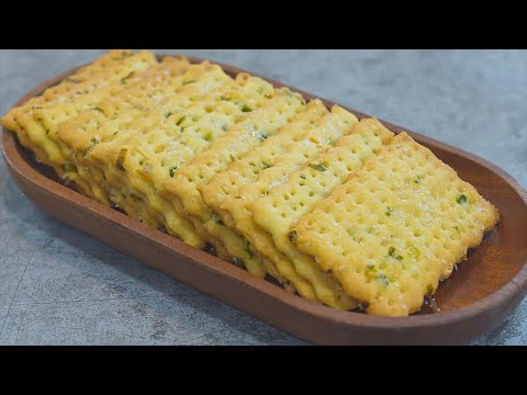 Видео: Идеальный рецепт крекера! Легко и Вкусно! Соленые крекеры с зеленым луком Рецепт