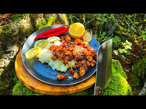 Видео: Лесная кухня: карри на свежем воздухе — это просто! 🌲 ASMR-готовка без слов
