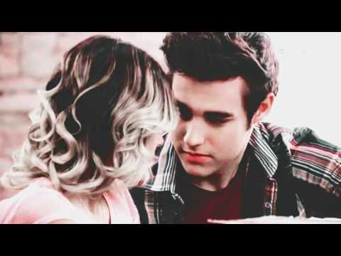 Видео: Виолетта и Леон~Плыли мы