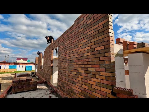 Видео: Кирпич за кирпичом! Строительство грандиозного особняка. Часть 3.