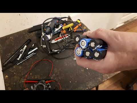 Видео: Аккумулятор 18650 на холдерах 48v 13s5p Подготовка элементов/Battery on holders Preparation of cells
