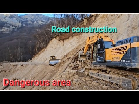 Видео: Galanchozh - Terkhi road,dangeros section.Дорога Галанчож - Терхи,опасный участок.