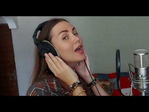 Видео: Анечка - " 2000 баксов за сигарету " Год Змеи кавер (Official Video)