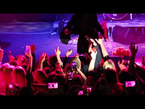 Видео: Линда - Цепи И Кольца (Live at VAGONKA Club, Russia, Kaliningrad, 29.09.2018)