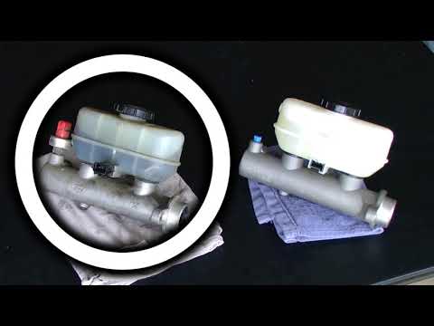 Видео: Ford F150 2001 года — замена главного цилиндра тормозной системы (тормоза)