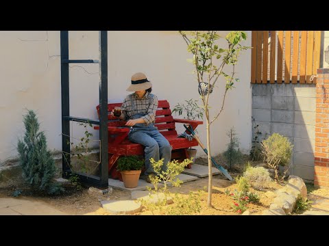 Видео: История заброшенного деревенского дома🏚️ и скамейка из старых поддонов🪑