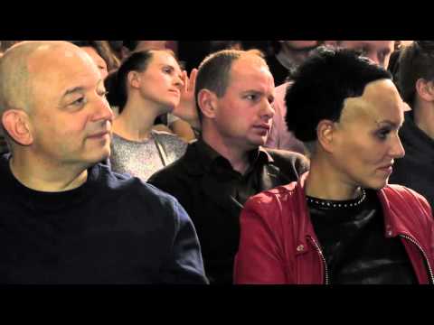 Видео: Домашнее насилие: вынесем сор из избы | Наталья Кулинкович | TEDxNiamiha