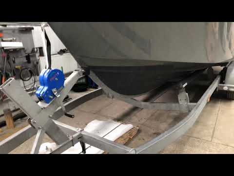 Видео: Защита киля. Почему новый, вместо вклейки сегмента