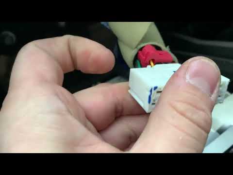 Видео: Mazda 3 BK / 6 GG / 6 GH (|) / CX-7 (|) Разбор магнитолы и установка Bluetooth-модуля BVM.audio