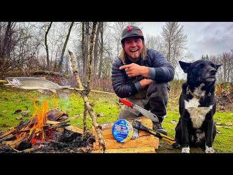 Видео: Эта приманка ДЛЯ ЛОВЛИ ФОРЕЛИ ПОМОГАЕТ ТОЛЬКО КРУПНУЮ РЫБУ!! Пойманная и приготовленная на огне ф...