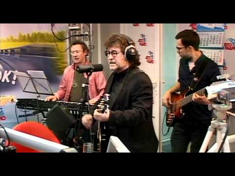 Видео: Александр Кутиков - Наливай (LIVE @ Авторадио)