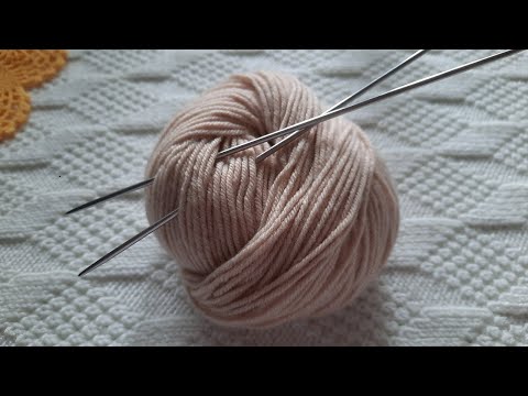 Видео: Как просто!  Замечательный узор без переплетений легко и просто.