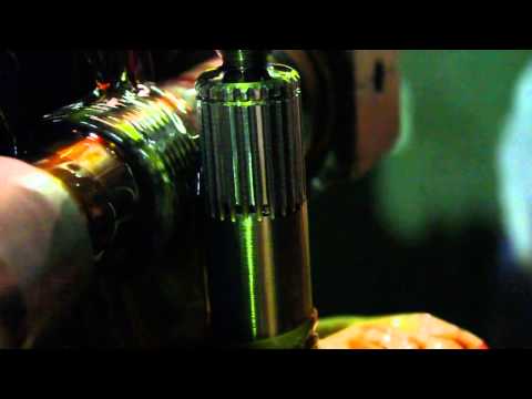 Видео: Нарезаем шлицы на палку привода для гранаты ШРУС