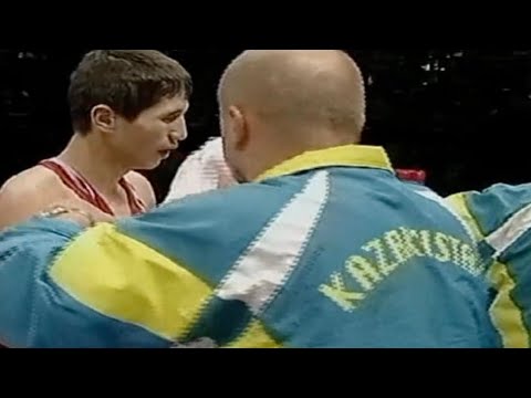Видео: Бекзат Саттарханов - ЭКСКЛЮЗИВ ВИДЕО.