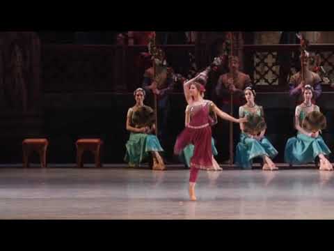 Видео: Баядерка- ману. Танец с кувшином. 2 акт. Руденко Алина. Bajaderka/Manu 2 act. 2012