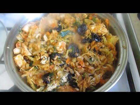 Видео: ТУШЁНАЯ КАПУСТА С КУРИЦЕЙ! Готовлю вкусный и быстрый ужин без заморочек!