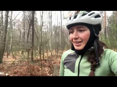 Видео: Ого вас вже 200 🤩Пуща,піца та гриби. МТБ катка. Нащо мені мікрофон?🤔 підгодовую мурах 