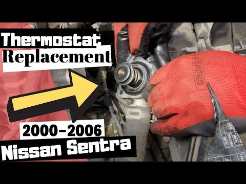 Видео: Замена термостата Nissan Sentra 2000-2006 гг.