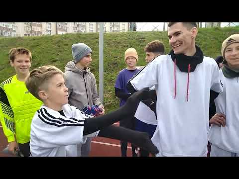 Видео: Футбольная игра прошла в одной из школ города Севастополя 19.10.2024г. Семейная футбольная игра