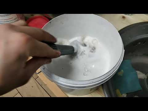 Видео: Чистка группы кофемашины Nuova simonelli appia 2