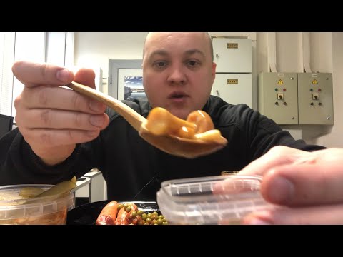 Видео: Грибочки для малОй) мукбанг MUKBANG