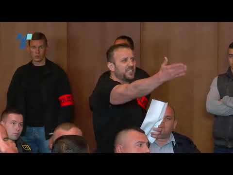 Видео: Пцости, викотници и навреди на судењето за Диво Насеље