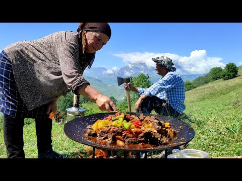 Видео: Традиционная Азербайджанская кухня-Саджичи