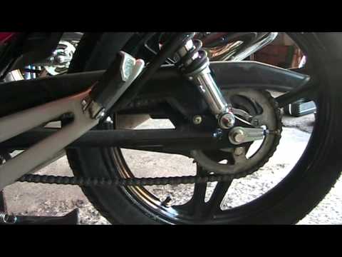 Видео: Как натянуть цепь на YAMAHA YBR 125