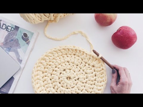 Видео: ПУФ КРЮЧКОМ ИЗ ТРИКОТАЖНОЙ ПРЯЖИ
