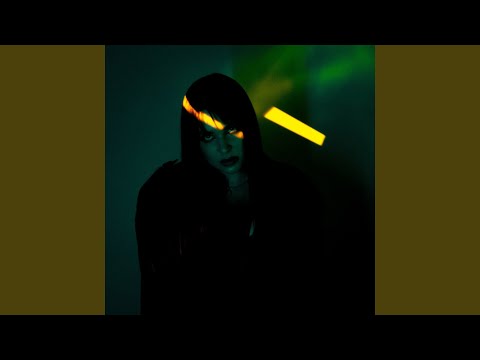 Видео: Следы от самолетов