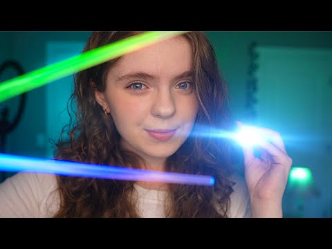 Видео: ASMR-обследование глаз при ярком свете For Sleep & Tingles | Personal Attention, Focus Test