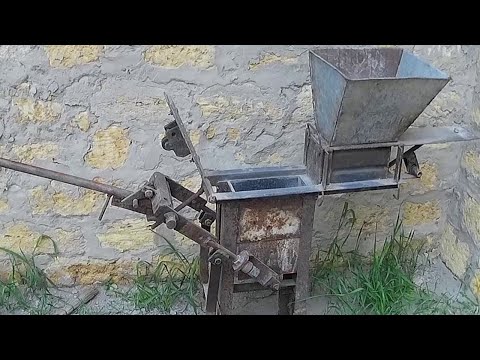 Видео: Производство кирпича в домашних условиях