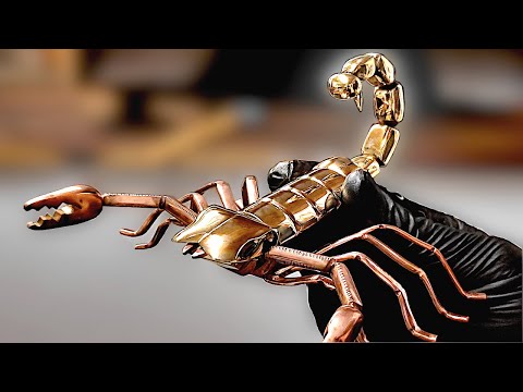 Видео: Превращение гаек, болтов и меди в скорпиона