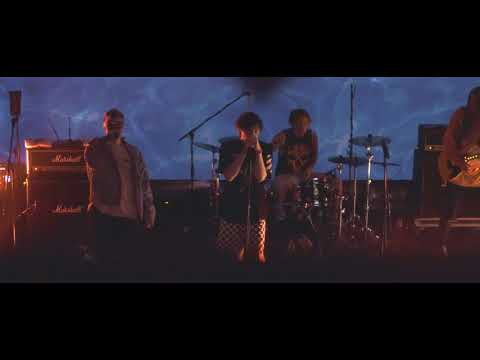 Видео: МЭЙКЛАВ / МУККА — СИРЕНИ, СНЕГ, ДЕВОЧКА С КАРЕ (live)