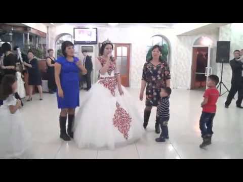 Видео: Гульмира сынсу 04.12.2015