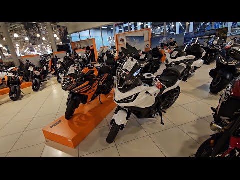 Видео: Honda NT1100D  - первое ТО