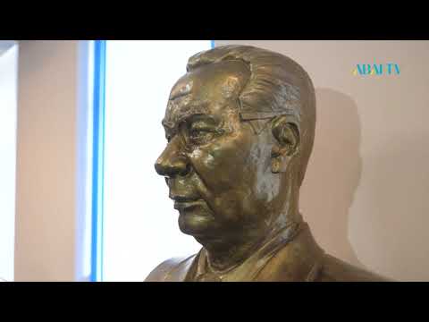 Видео: Жәдігер. Әнуарбек Байжанбаев