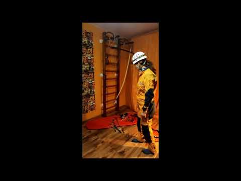 Видео: О снаряжении спелеолога.
