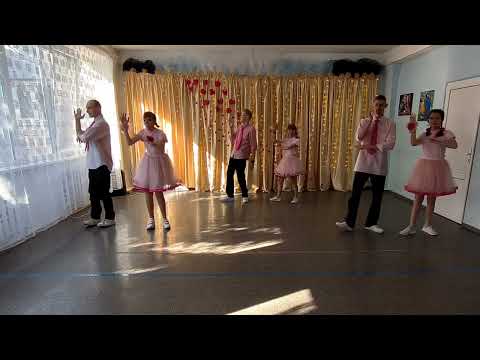 Видео: Оце так запалили: танець Барбі та Кена з хітом "Barbie Girl"!