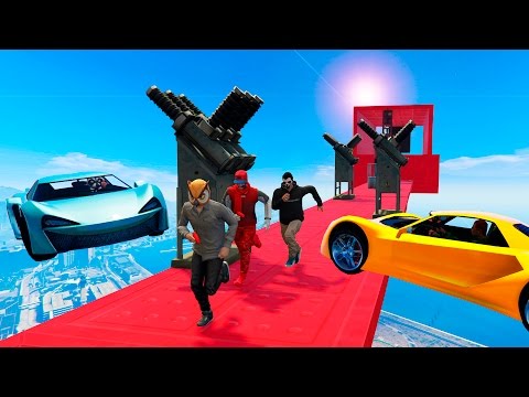 Видео: БЕГУНЫ ПРОТИВ МАШИН НА НЕПРОХОДИМОЙ ТРОПЕ СМЕРТИ! (GTA 5 Смешные моменты)