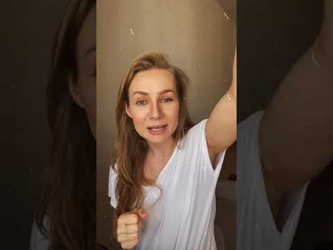 Видео: Сидеть в коляске-прогулке вредно?