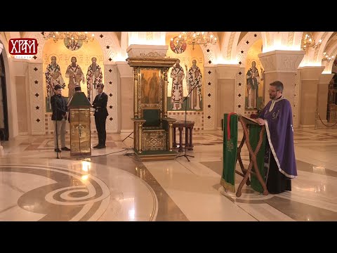 Видео: Царски часови на Велики петак