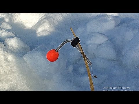 Видео: НА ЭТОТ КОМБАЙН СЕЛО ЧТО ТО КРУПНОЕ!!!! Рыбалка. Ловля леща на спускник .Рыбалка на безмотылку.
