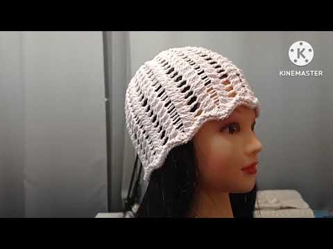 Видео: Летняя шапка /вяжем спицами ажурным узором...