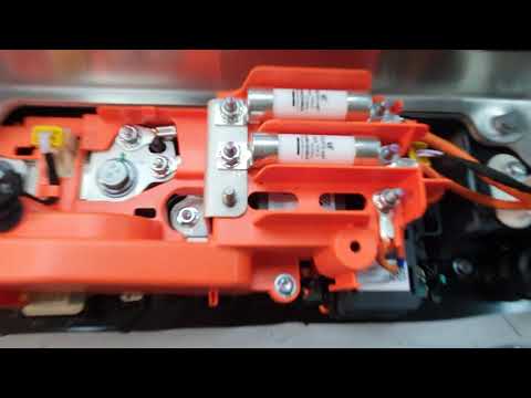 Видео: Устройство LFP батареи 66кВт Tesla model 3