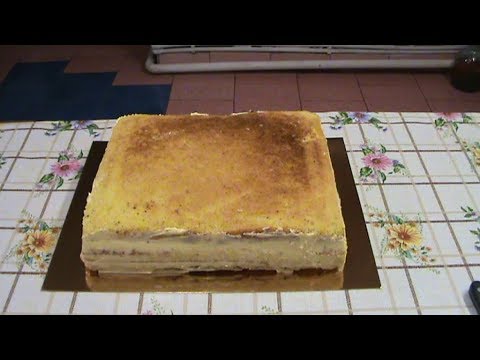 Видео: Делаем бисквит и собираем торт