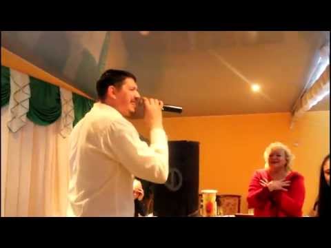 Видео: Аркадий Кобяков - "Ты половинка моя" Н.Новгород, кафе "Жара" 15.11.2014