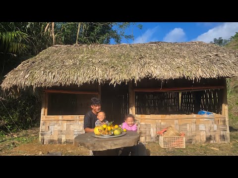 Видео: динственный отец. Сегодня Триу Лоннг и его сын будут ремонтировать дом..